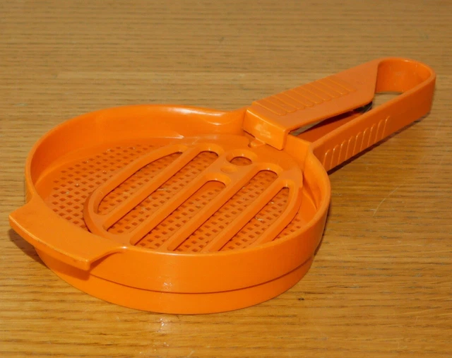 SAUPOUDREUSE TAMIS TUPPERWARE EUR 10,00 - FR