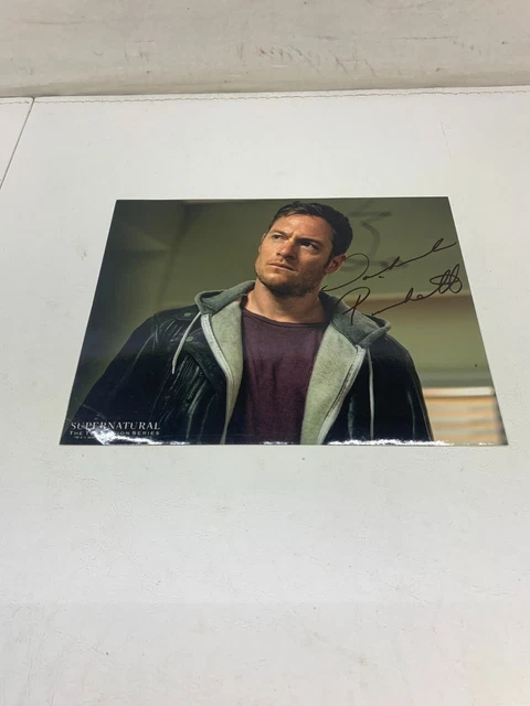SUPERNATURAL SIGNED PHOTO Tahmoh Penikett