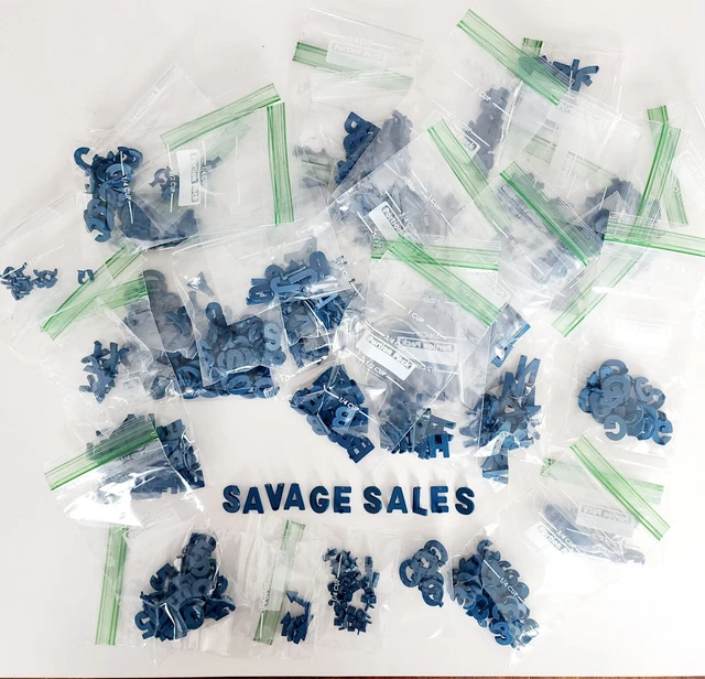 Vintage Sign Letters Plastic Bulk Lot Of 834 Produce Retail LN 3/4" Blue