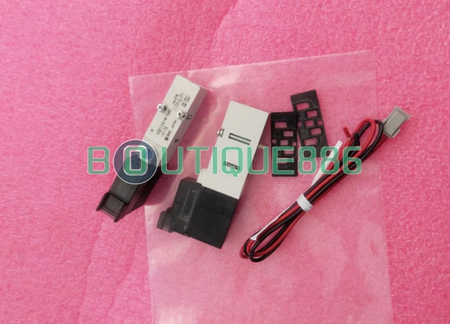 1PCS NEW FOR SMC solenoid valve  VQD1251U-5LO