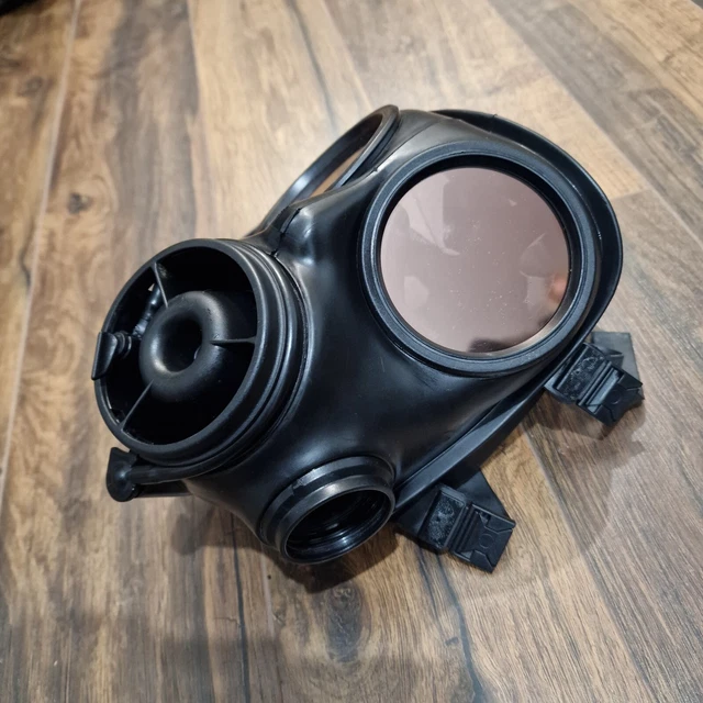 AVON S10 GAS Mask ALL SIZES AVAILABLE Pre fitted lenses £155.00