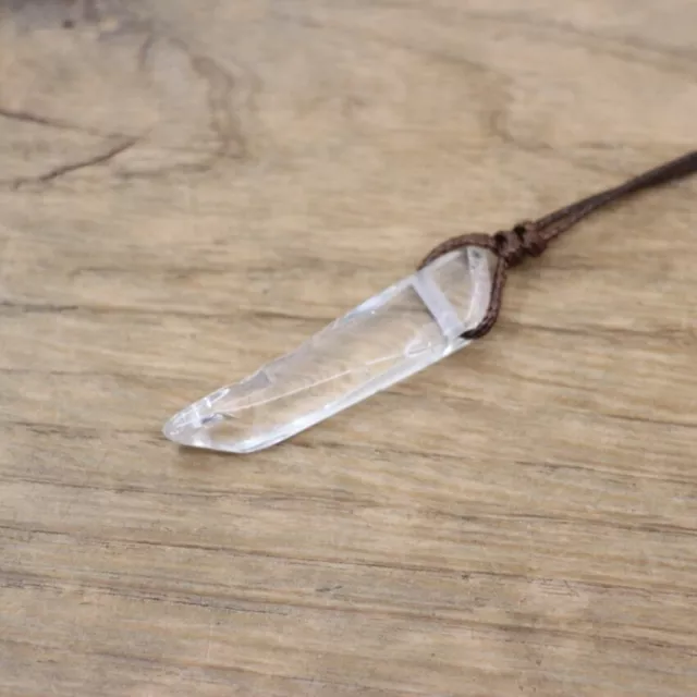 Pendentif en pierre naturelle Quartz + collier Lithothérapie Thérapeutique