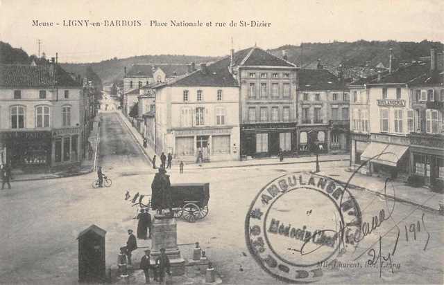 Cpa 55 Ligny En Barrois Place Nationale Et Rue Saint Dizier