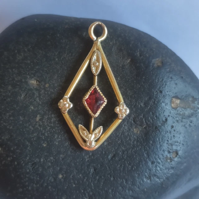 Pendentif Camée Ancien – Monture Art Déco Plaquée Or, Profil Féminin En Coquillage, Vintage