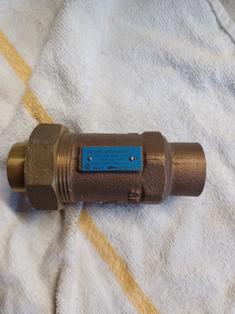 Zurn Wilkins Dual Check Valve Model 700 3/4 Backflow Preventer New Nib