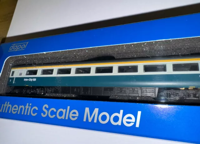 Dapol 2P-005-027, N Gauge, BR Mark 3, 1st Class Open HST Coach, BR Blue & Grey .