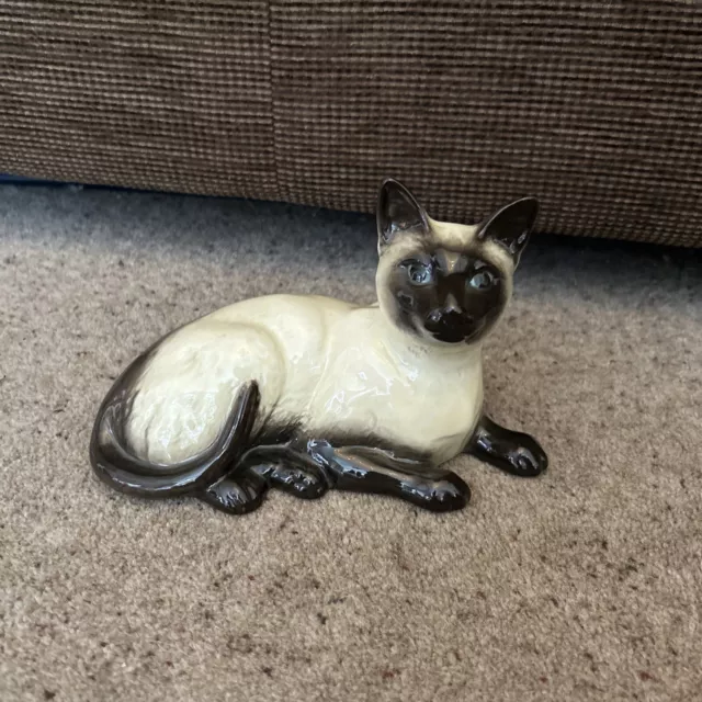 Beswick Siamese Cat 1559 Pottery Figure Sitting Down