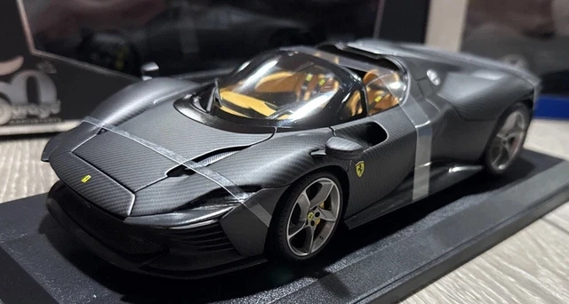 Bburago 1/18 Ferrari Signature - Daytona SP3 - Blanche - pas cher