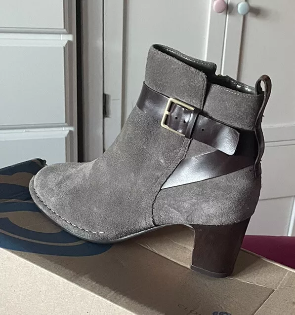 Spiced ruby clarks online