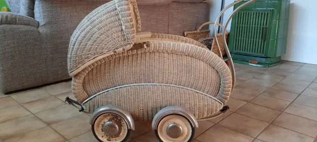 Puppenwagen 50er Jahre Korbpuppenwagen - Kinderwagen