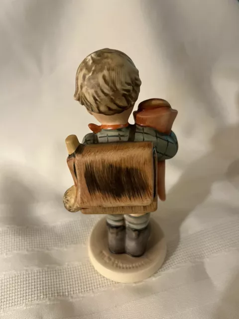 Goebel Hummel Figurine #80 "Little Scholar" 3