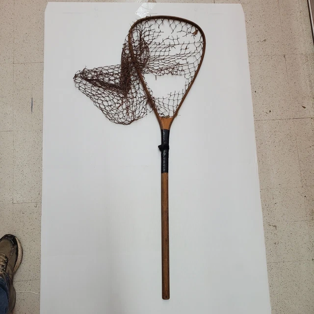 Vintage Ed Cumings Flint Michigan USA Wooden Fishing Net 48 Inch