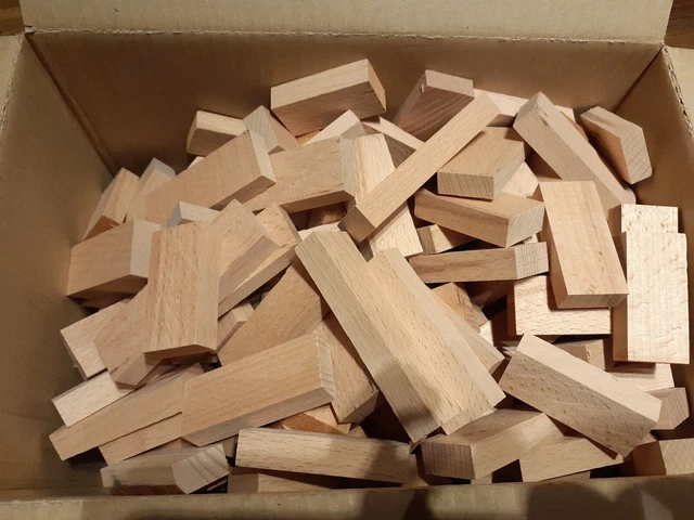 über 3kg Holzbausteine natur Buche