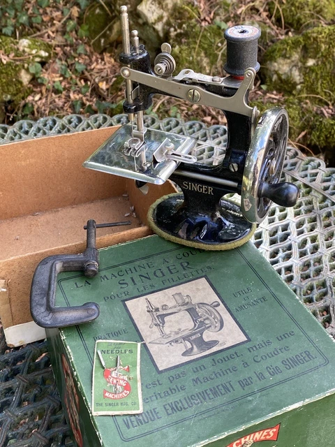 Petite Machine à Coudre D'Origine Russe - Jouet Ancien Vintage - Occasion