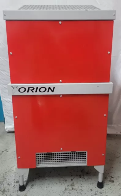 EBAC Industrial Orion 10270GR-US Portable Dehumidifier - Dented corner of panel
