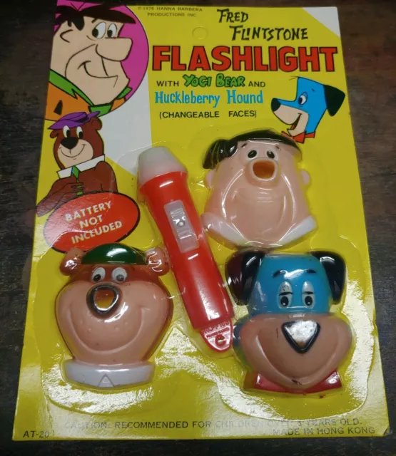 1976 Hanna Barbera Fred Flinstone Flashlight  Yogi Bear Huckleberry Hound Faces