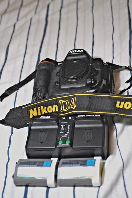 Top Mint Nikon D4 - 16.2MP FX DSLR, Shutter count 12,478. US version