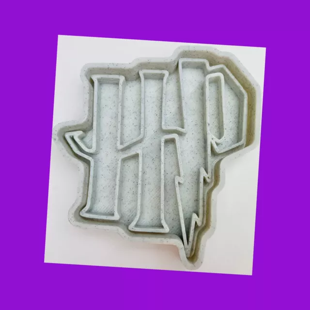 8.5cm Harry Potter Logo Cookie Cutter