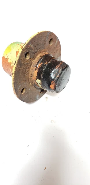 Original OEM Allis Chalmers B Front Wheel Hub