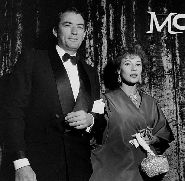 ACTOR GREGORY PECK And His Wife Veronique Passani 1956 OLD PHOTO 5 $9. ...