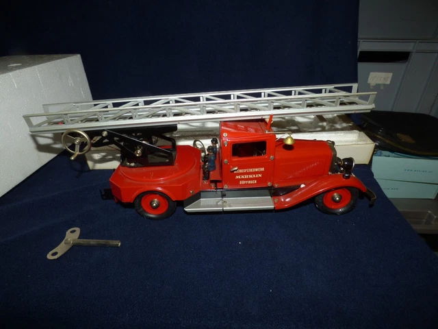 Camion De Pompier Märklin 1991 Werksfeuerwehr Güppingen – Rare – État Neuf – 44 Cm