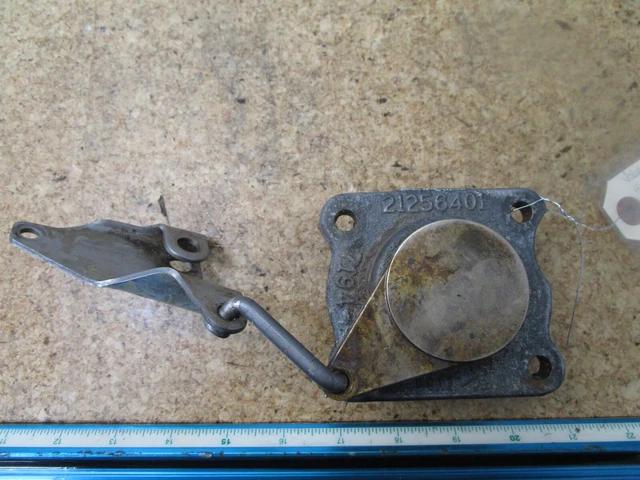 0700 OEM Volvo Penta Bearing Housing 21256401