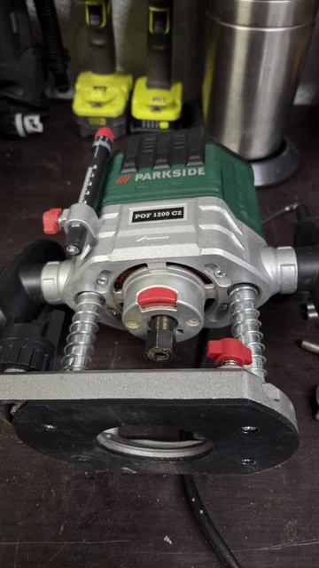 PARKSIDE POF 1200 D3 Electric 1200W Router with Bits & Accessories £31. ...