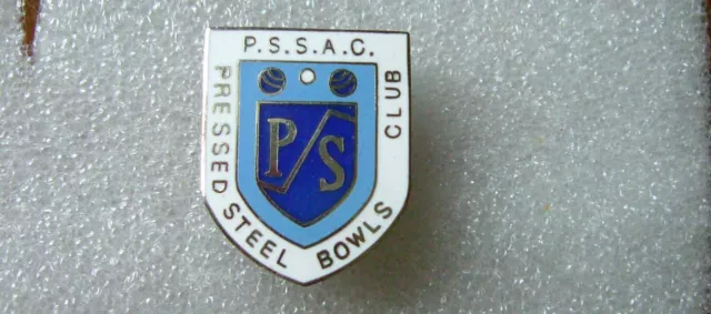 Pressed Steel Bowls Club Enamel Badge