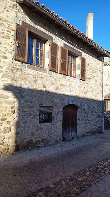 Vente maison de village 106 m² Lavaudieu (43100)  2