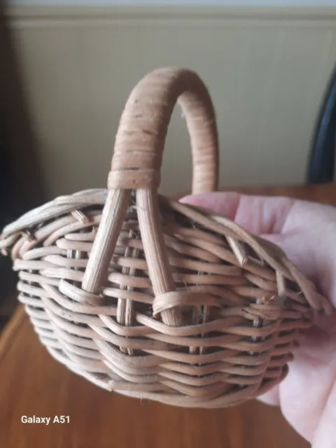 Primitive Antique Miniature Oak Splint Basket