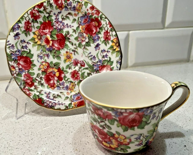 Vintage Royal Winton 1995 Summertime Chintz Grimwades England  2 Cups & Saucers