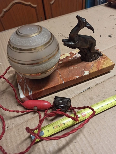Petite Lampe De Chevet Ancienne Chamois En Régule