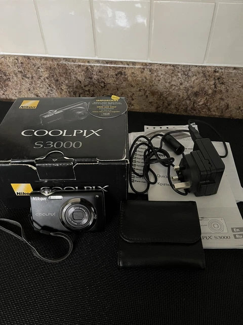 Nikon COOLPIX S3000 12.0MP Digital Camera - Black