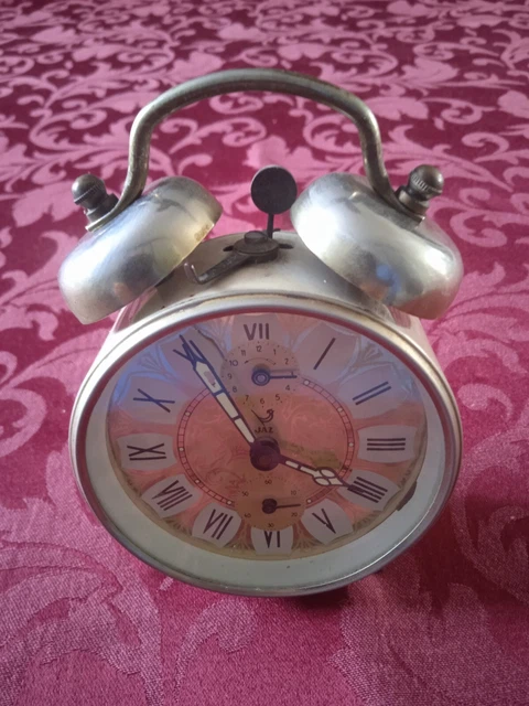 ancien réveil mécanique avec sonnerie à cloches jaz " BICLIC "