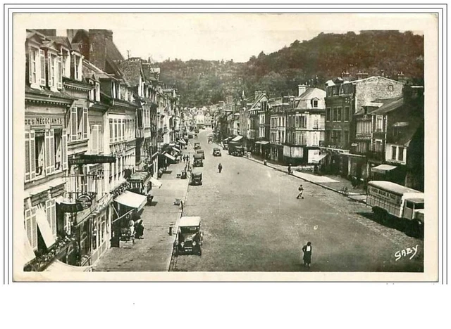 CPA PONT-AUDEMER, PLACE de la Gare, Le Square et Monument EUR 7,00