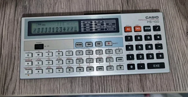 Calculatrice Graphique Casio FX 7000 GA - Occasion - Pile à Changer