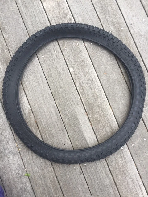 NEW VINTAGE OLD School BMX IRC SUPER MX-8 TIRE NOS 20 X 1.75