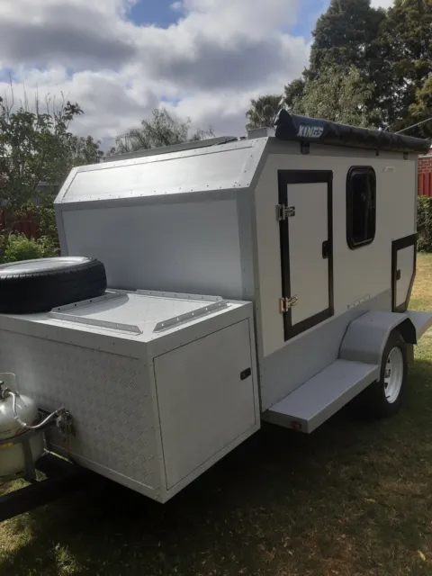 Camper trailer