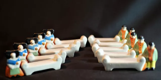 ALSACE Belle série de 10 porte-couteaux ALSACIENS + ALSACIENNES en porcelaine