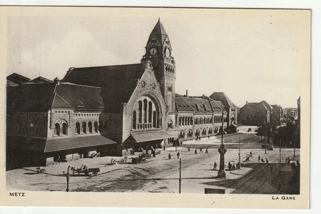 METZ  - Moselle - CPA 57 - La Gare -