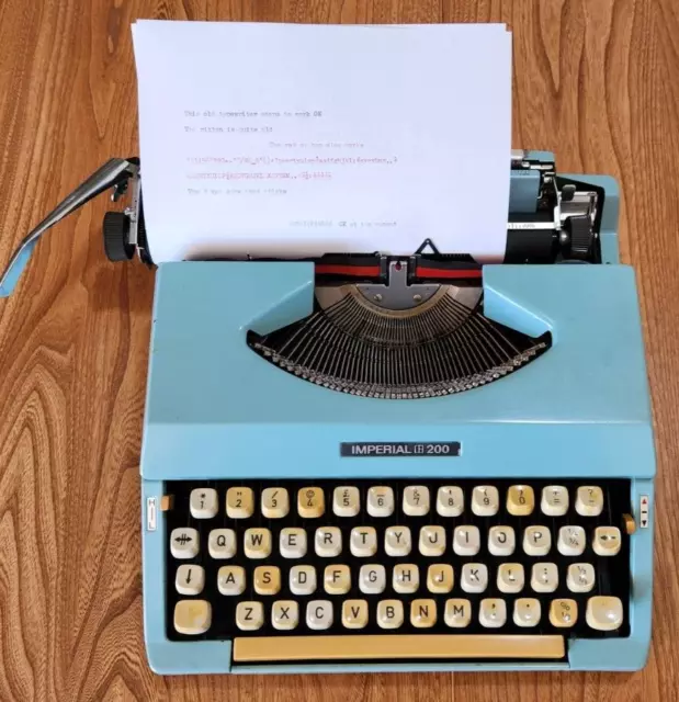 Imperial 200 Qwerty Light Blue Manual Typewriter with Case