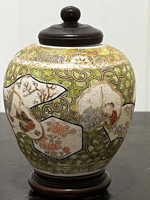 Vintage/antique Japanese Small Satsuma Jar With Wooden Lid And Stand