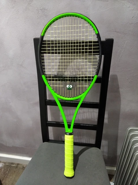Raquette De Tennis Wilson Blade 98 V6 - Manche 3 (4 3/8) - Occasion, Bon état Général