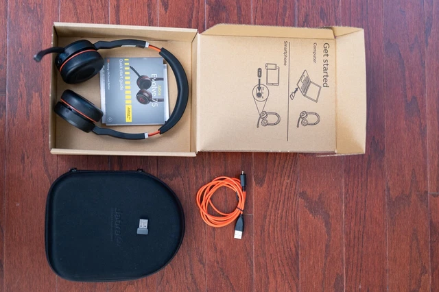 Jabra Evolve 75 wireless headphone with boom mic