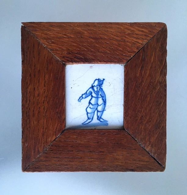 ANTIQUE 1675-1700 DELFT BLUE TILE OF MAN IN A WOODEN FRAME DUTCH 17th CENT. EC !