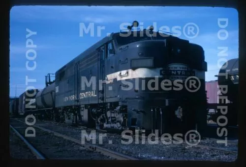 Original Slide NYC New York Central /Penn Central # ALCO FA2 1381 W/Train In1968