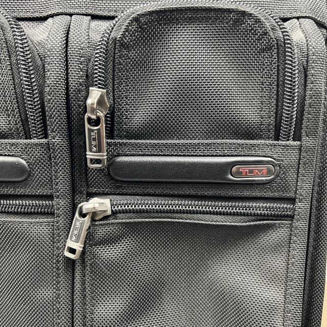 TUMI Alpha Deluxe Expandable Wheeled Rolling Briefcase Bag Black w/Laptop Insert 2