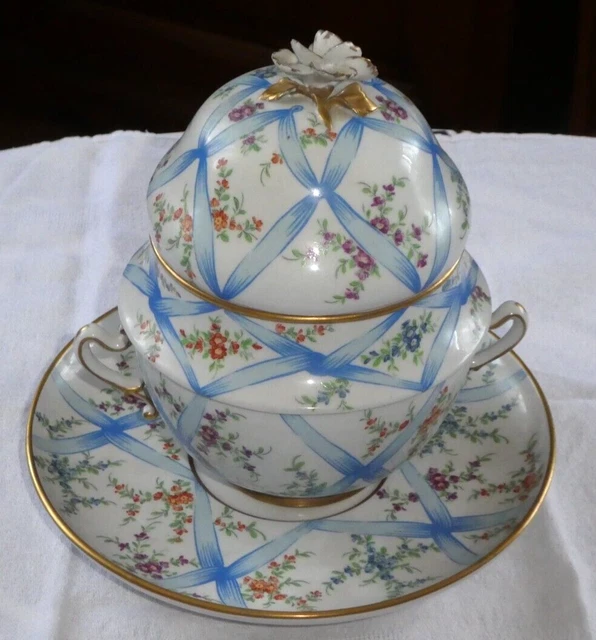 ANCIEN PRÉSENTOIR SERVITEUR à Œufs Porcelaine blanche coquetiers Ou