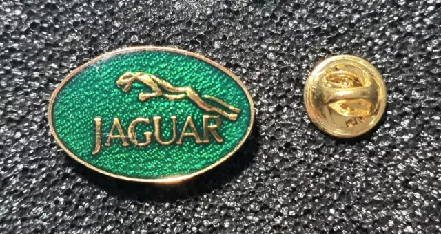 Jaguar Pin Logo grün golden transparent - Maße 29x19mm