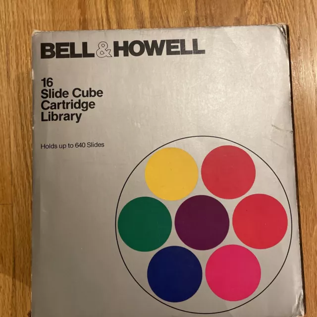 Bell & Howell 16 Slide Cube Cartridge Library Holds 640 Slides with Case